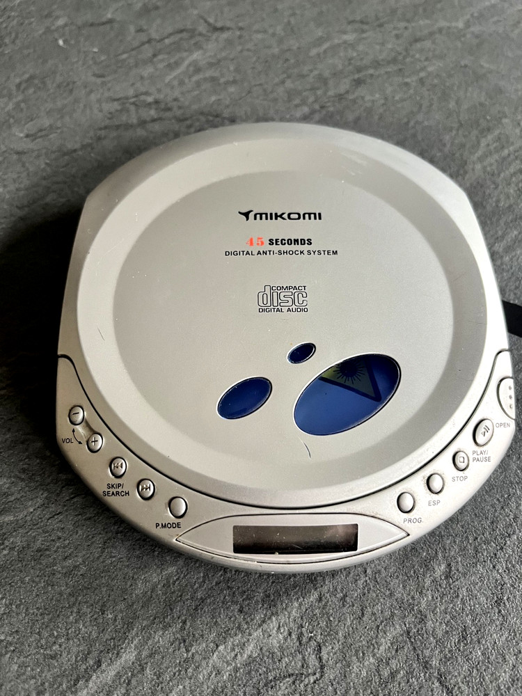 Mikomi CD-8948 Portable CD Player. Tested. Silver