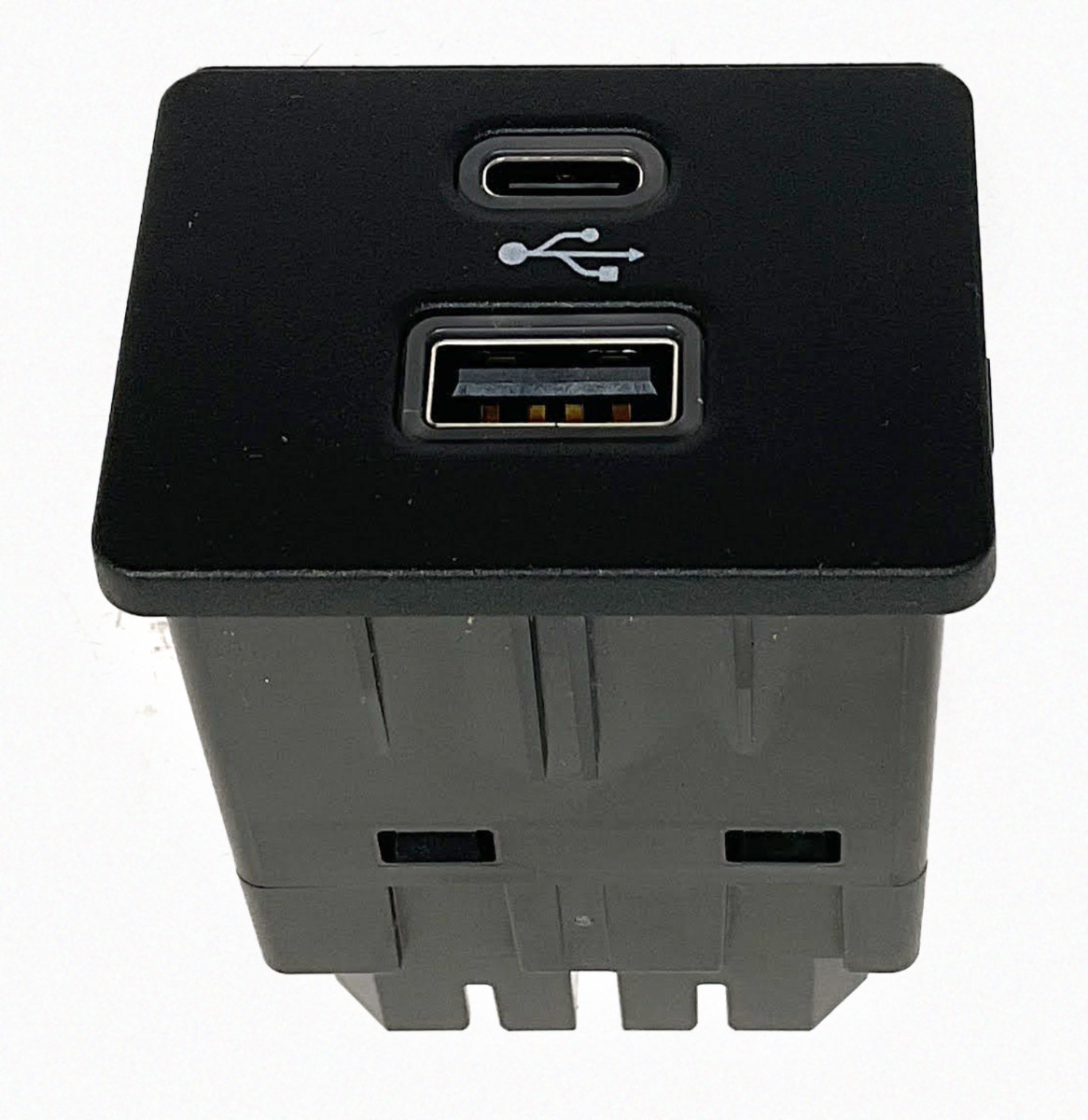 OEM USB/USB-C Audio Auxiliary Jack Interface Module For Ford F150 ML3Z-19A387-D