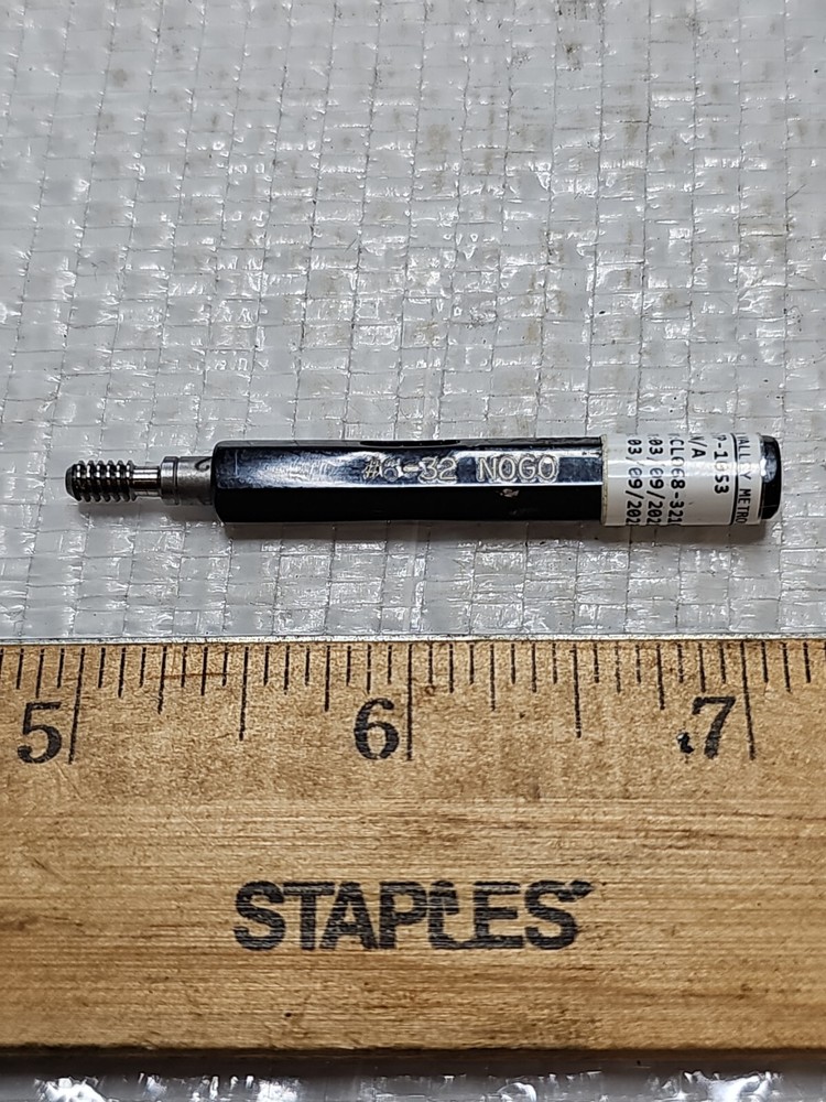 #6 - 32 UNC-NOGO Thread Plug Gage   GAGE ROOM