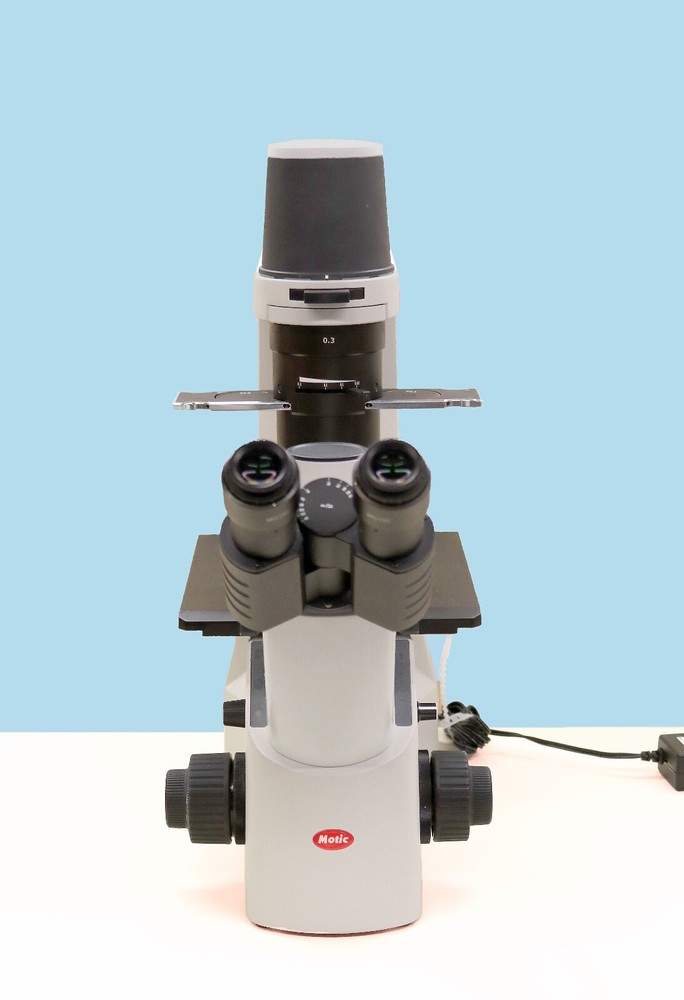 Motic AE2000 TRI trinocular inverted microscope, 2 objectives