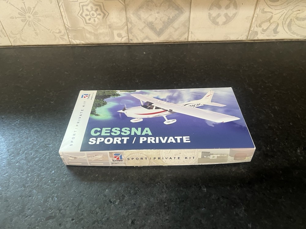 Cessna Sport/Private Pilot Kit with Logbook, Plotter, E6B & Course Access