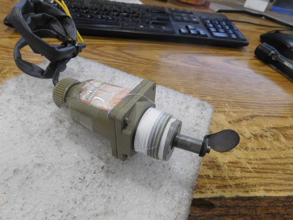 Harwil Model: Q-8N/DS/A/10530A. Adjustable Flow Switch