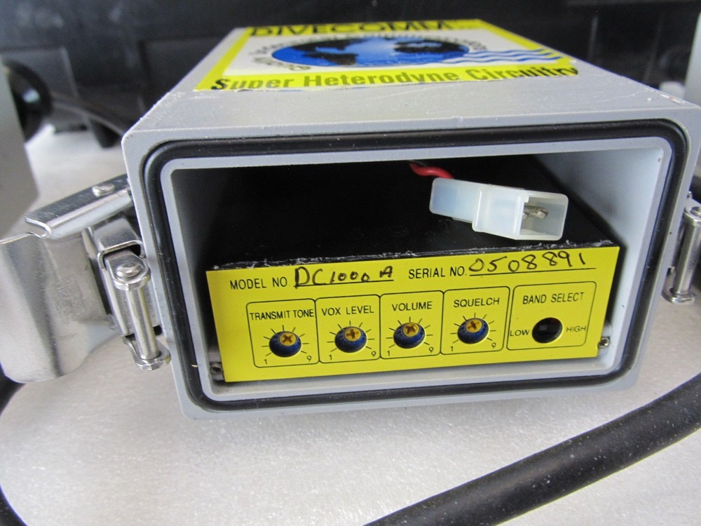 Divecomm DC1000A Communications Devices with Case