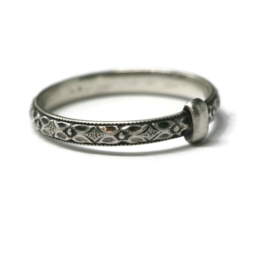 Outlander Celtic Style 925 Sterling Silver Band - Diamond Flower Pattern