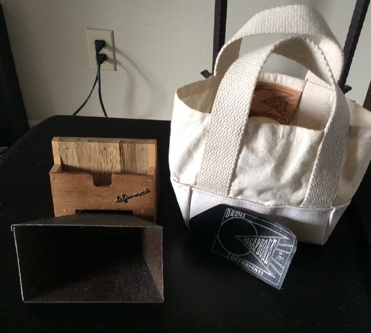 Deus Megaphone Speaker For iPhone