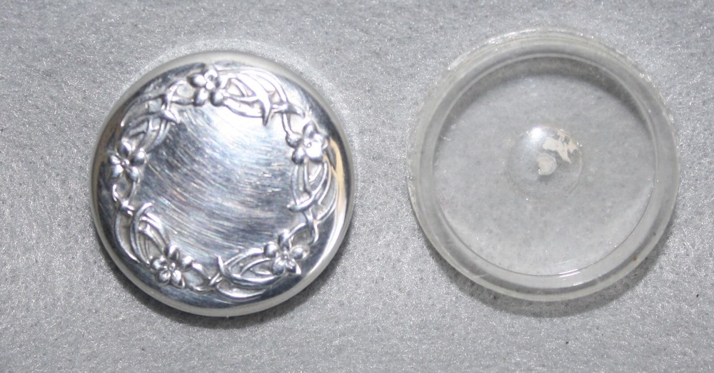 Gorham 92 Sterling Silver Pill Box with Floral Design / Plastic Cap