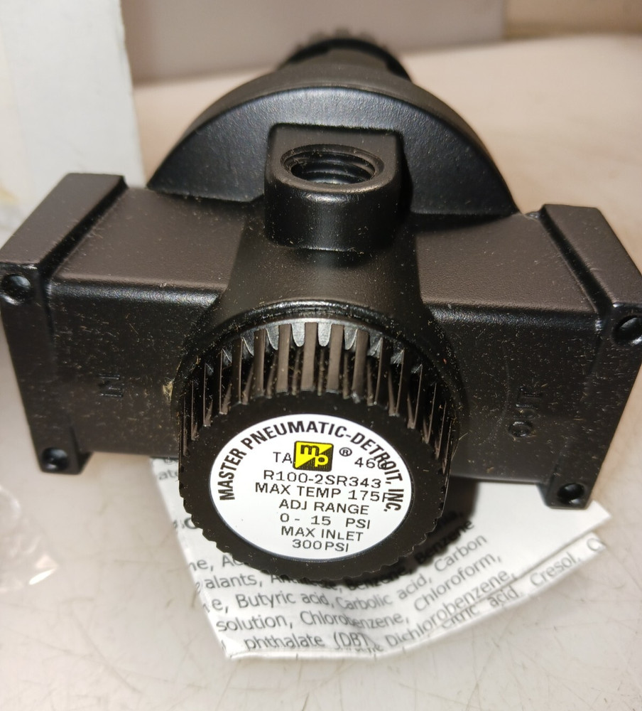 NEW MASTER PNEUMATICS REGULATOR 1/4" NPT R100-2SR343