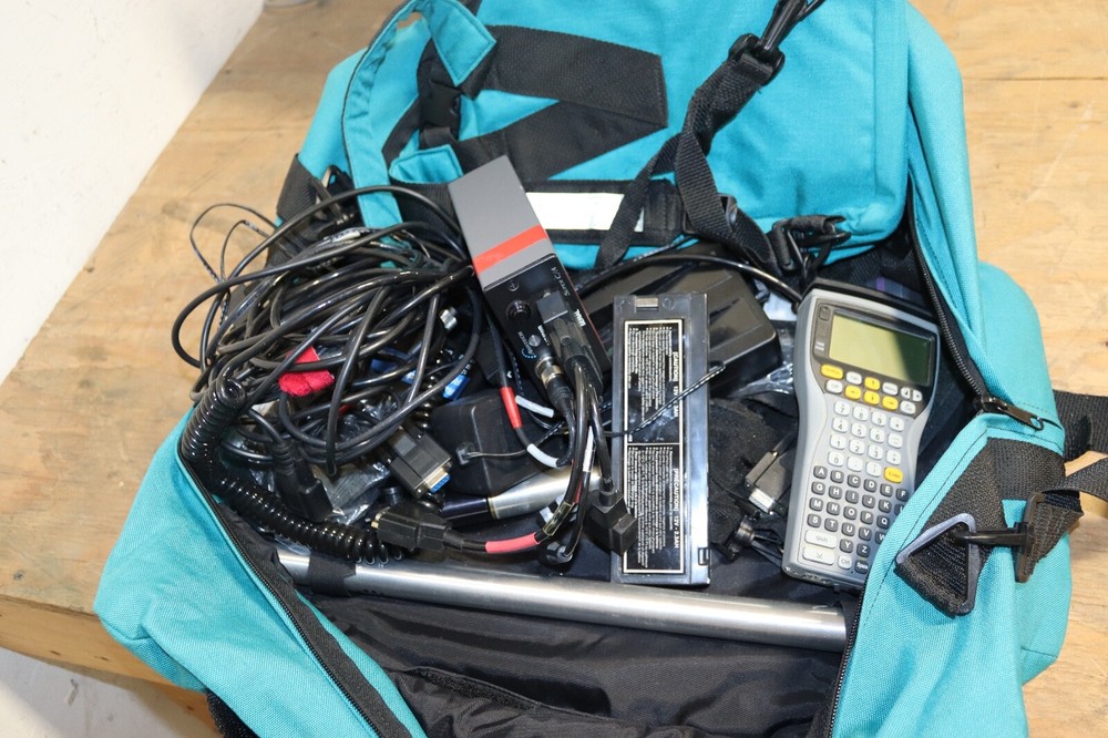GPS Surveyor Ashtech  PSION BATTERIES CHARGER