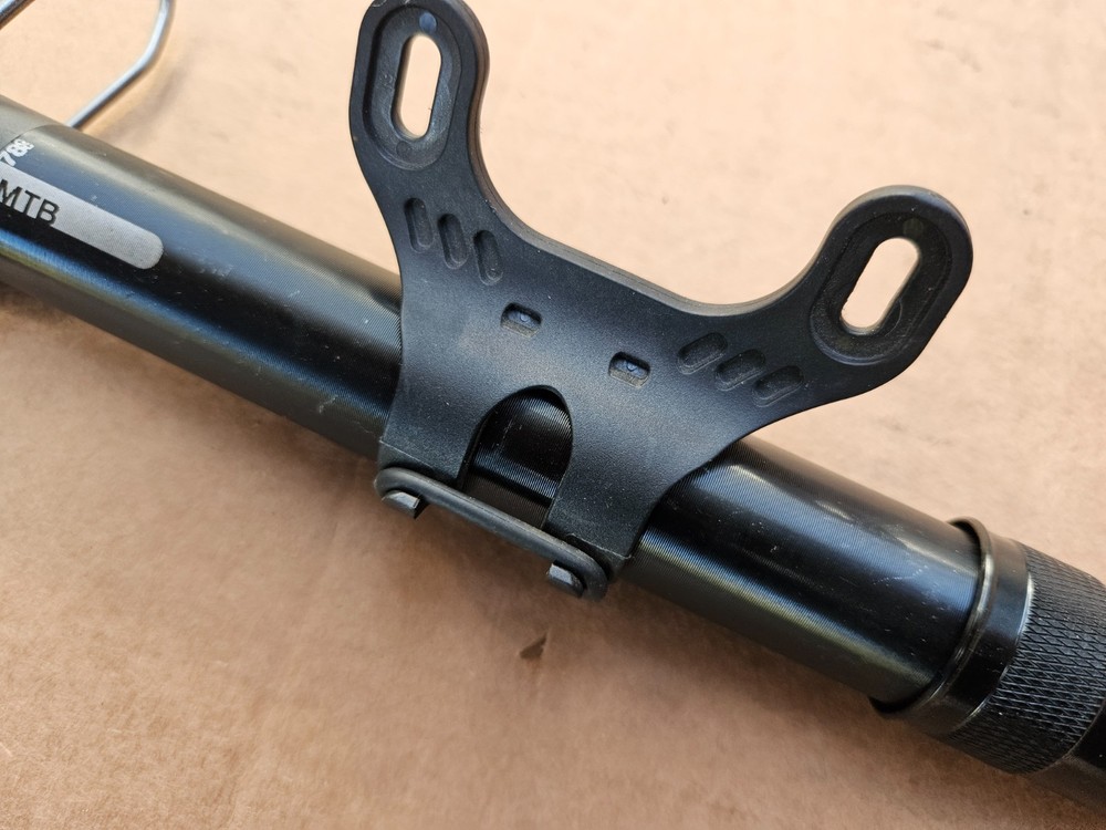 Specialized Air Tool MTB 78cc Frame Pump Presta Valve w/ Mounting Bracket