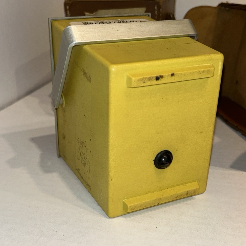 31160 DIGIMITE Thermo Electric Temperature Controller With Case