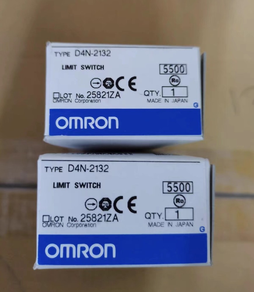 1pcs OMRON D4N-2132 limit switch