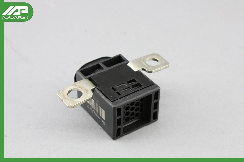 ✅ 08-10 Porsche Cayenne Engine Battery Overload Protection Switch Module OEM