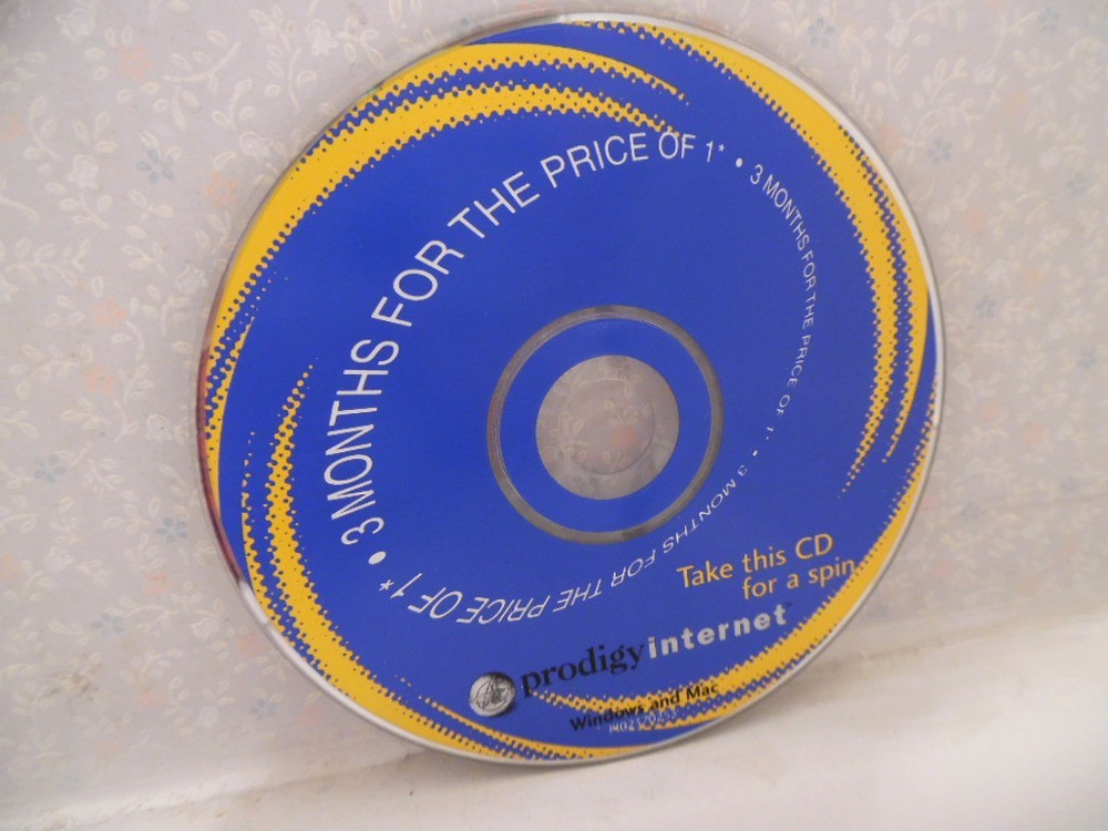 5 Vintage Prodigy Internet CDs