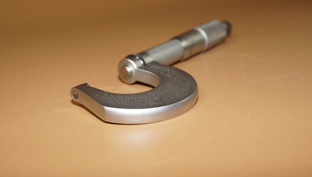 Starrett T230 Outside Micrometer 0-1" Range