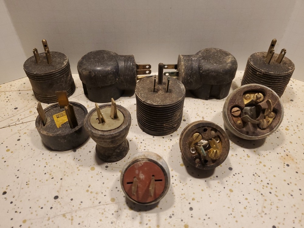 10 Vintage Electrical Plugs Sockets Heads