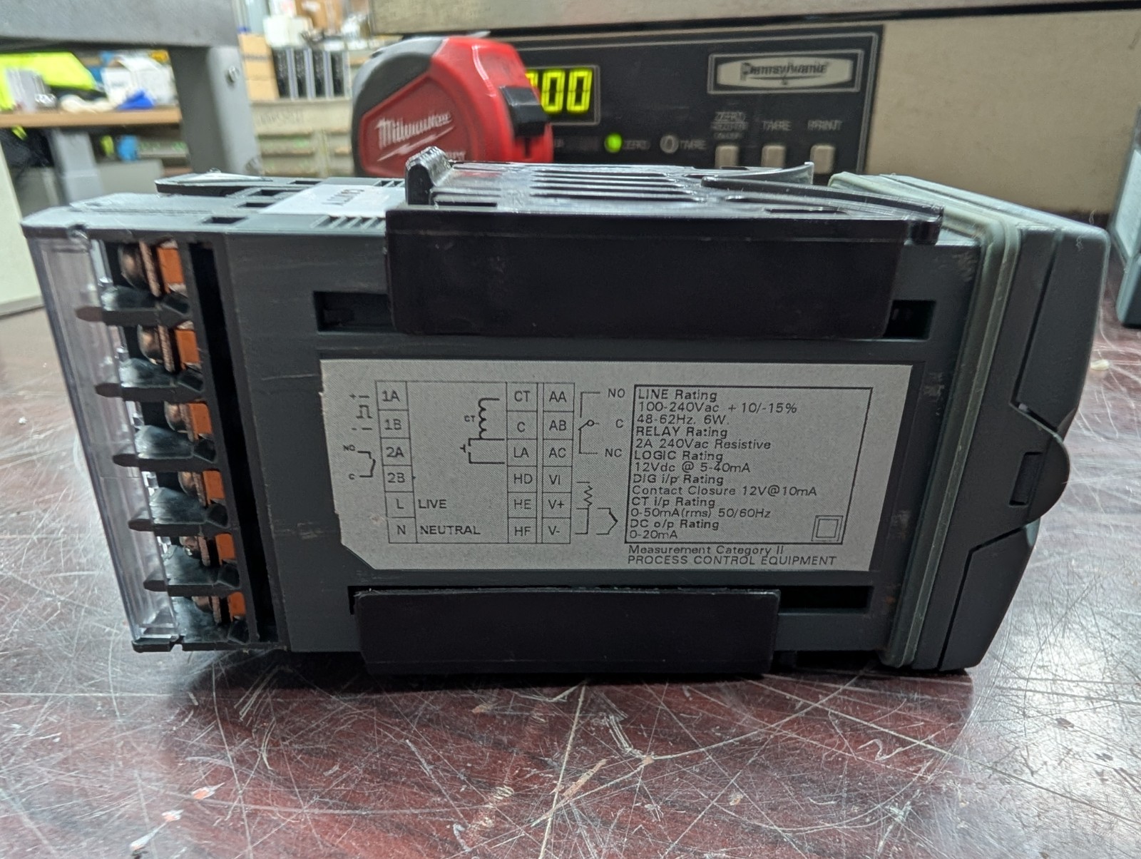 🤪 EUROTHERM TEMPERATURE/PROCESS CONTROLLER 100-240 VAC 2 AMP 48-62 HZ 6W 3216