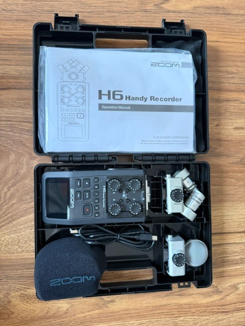 Zoom H6 6-Track Portable Digital Recorder