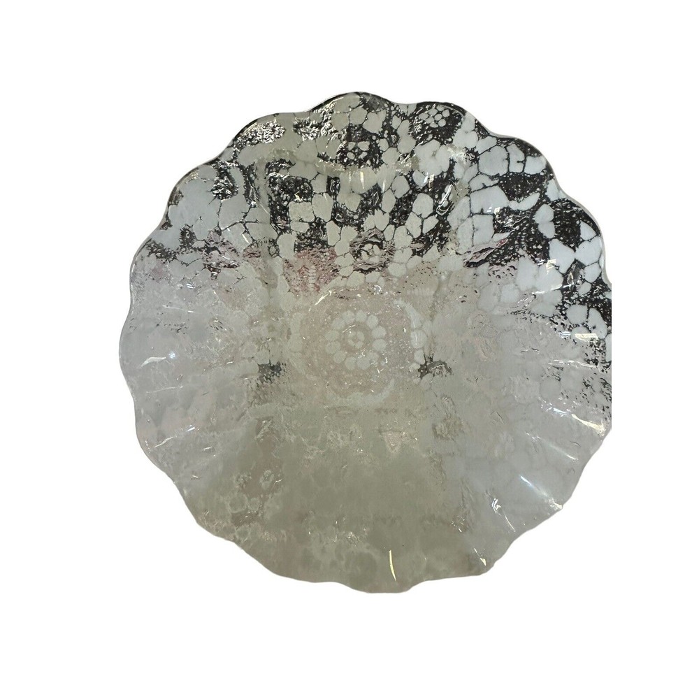 White Snowflake Design In Clear Glass Small Candy Dish Beautiful Pattern 7” EUC