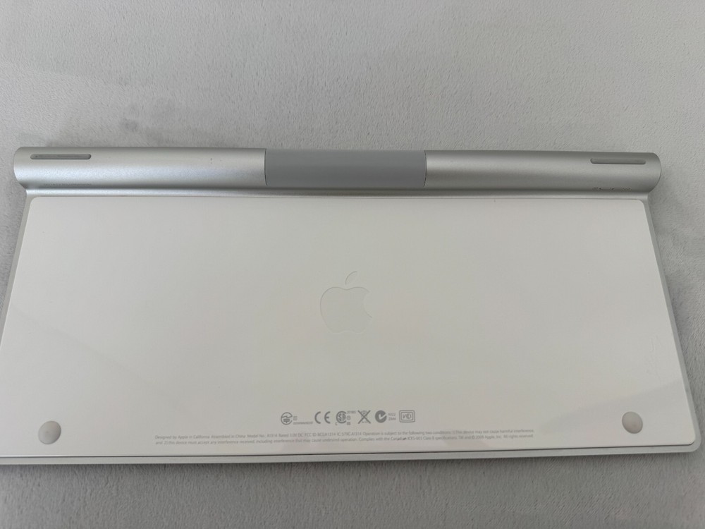 Apple Wireless Keyboard A1314 & Magic Mouse A1657 Sets –Tested & Great Condition