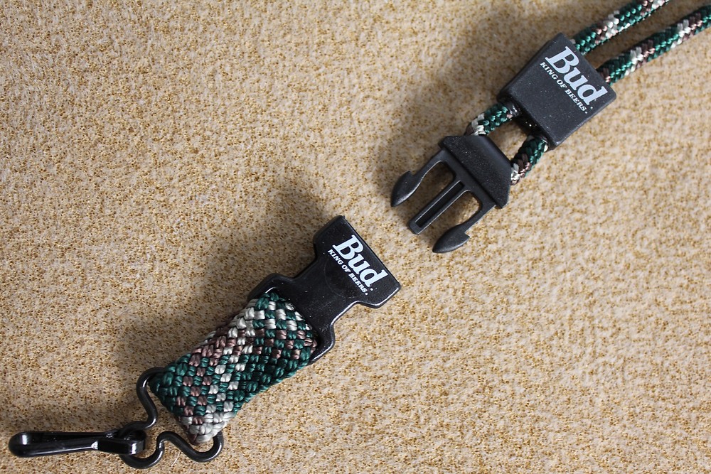 Bud Budweiser Camo Hunting Lanyard Adjustable Quick Release Buckle with Hook NOS