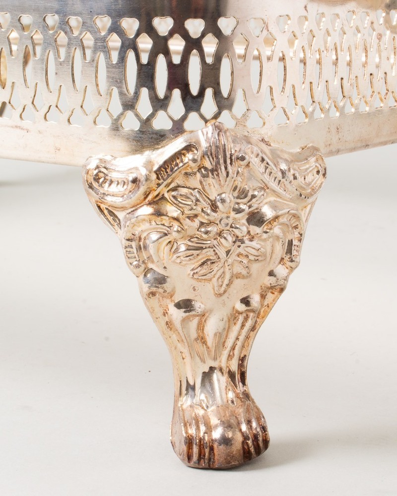 Silverplate Casserole Dish Holder Frame Reticulated Footed Handles 9.25" x 11.5"