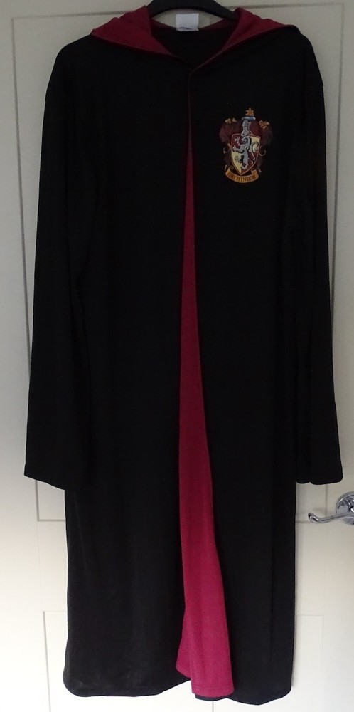 Harry Potter Universal Studios Gryffindor Red Adjustable Baseball Cap + Cape ++