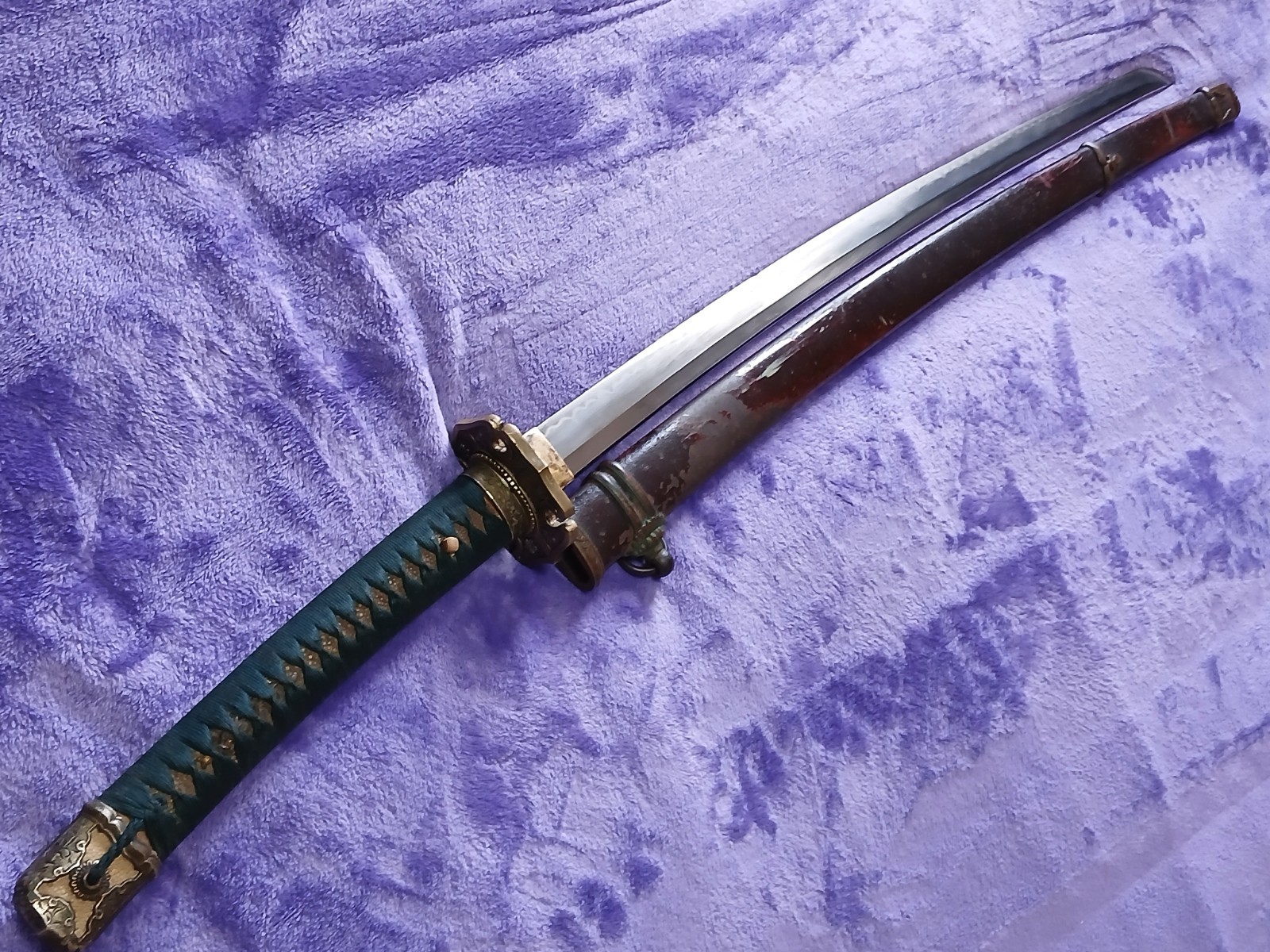 WWII Japanese Ofiicer's Showato Sword Signed "Fukumoto Amahide" with Tachi Tsuka