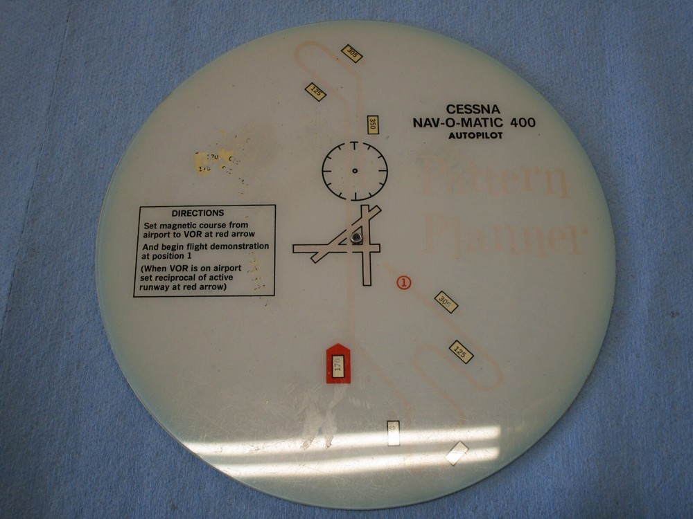 Vintage Cessna Nav-o-matic 400 autopilot pattern planner demonstration guide