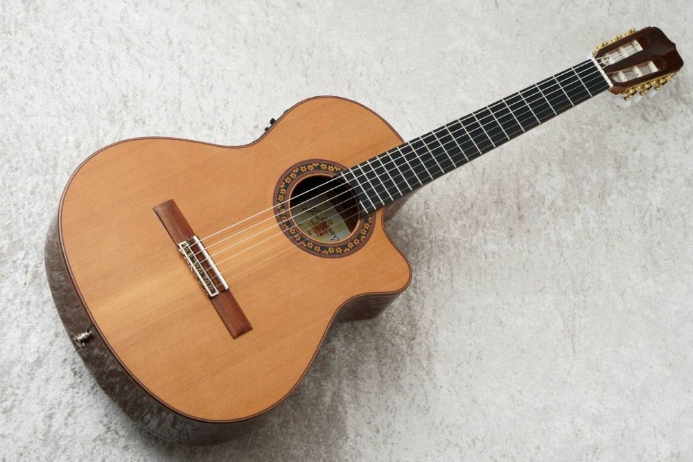 Jose Ramirez Estudio 140 CWE Classical Guitar Used