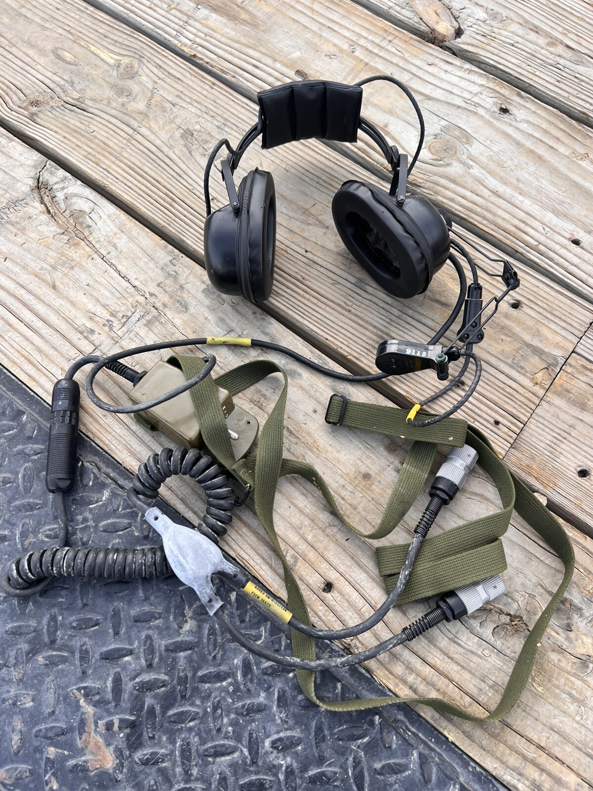 VINTAGE NOS ASTRCOM MILITARY HEADSET H-161F/GR PILOTS GEAR