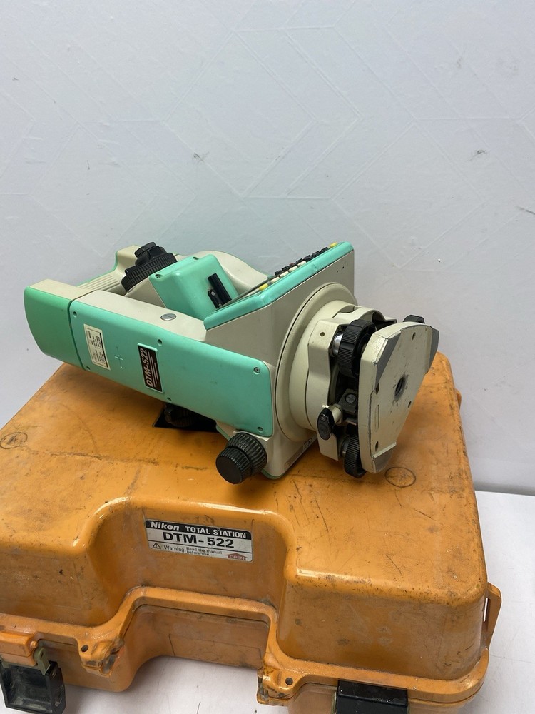 NIKON DTM-522 TOTAL STATION