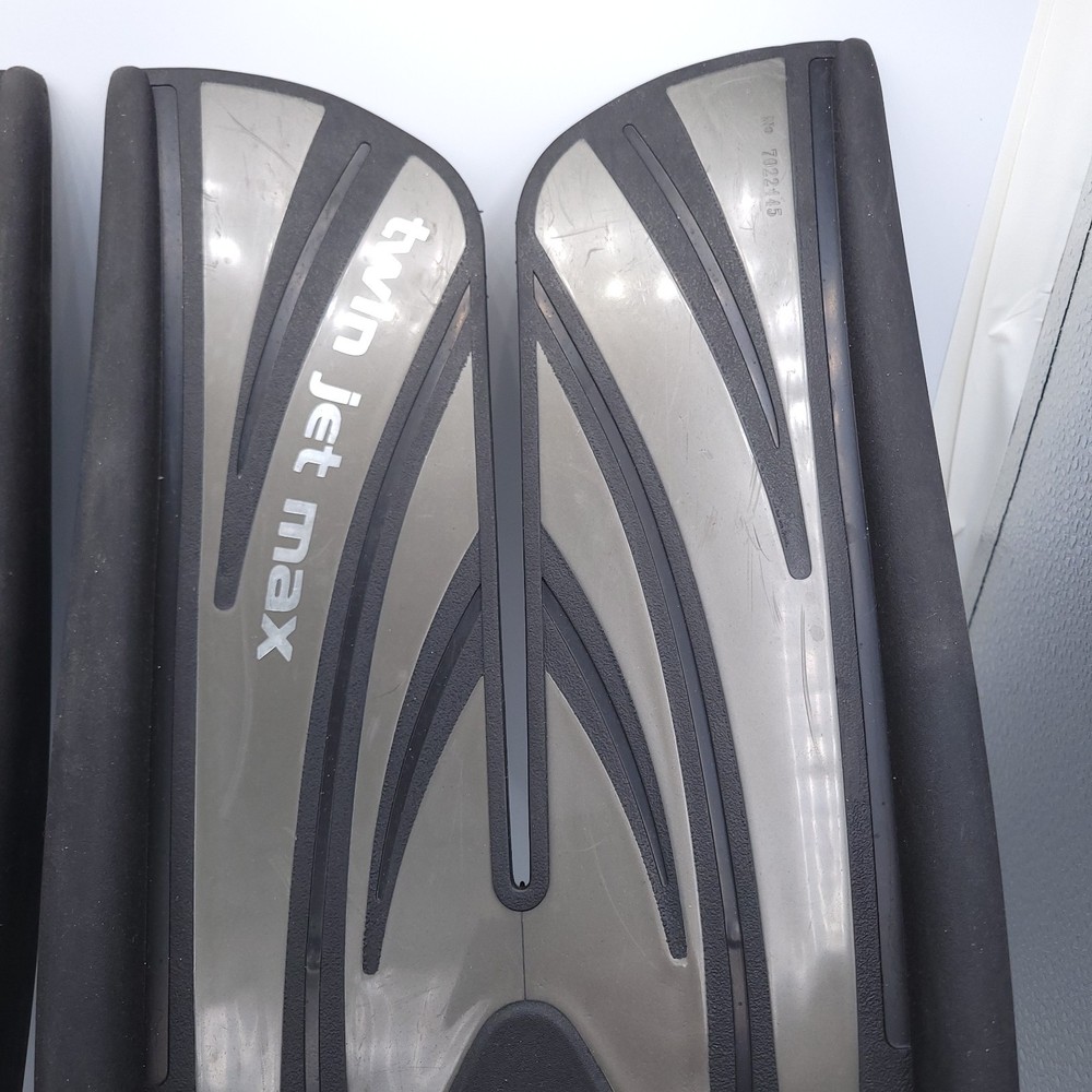 Scubapro Twin Jet Max Medium with Spring Strap Open Heel Black and Silver