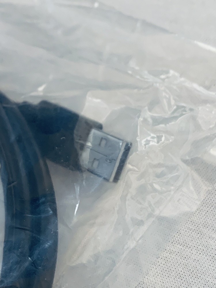 780534-01 ~ USB Cables With Locking Screw ~ 2m
