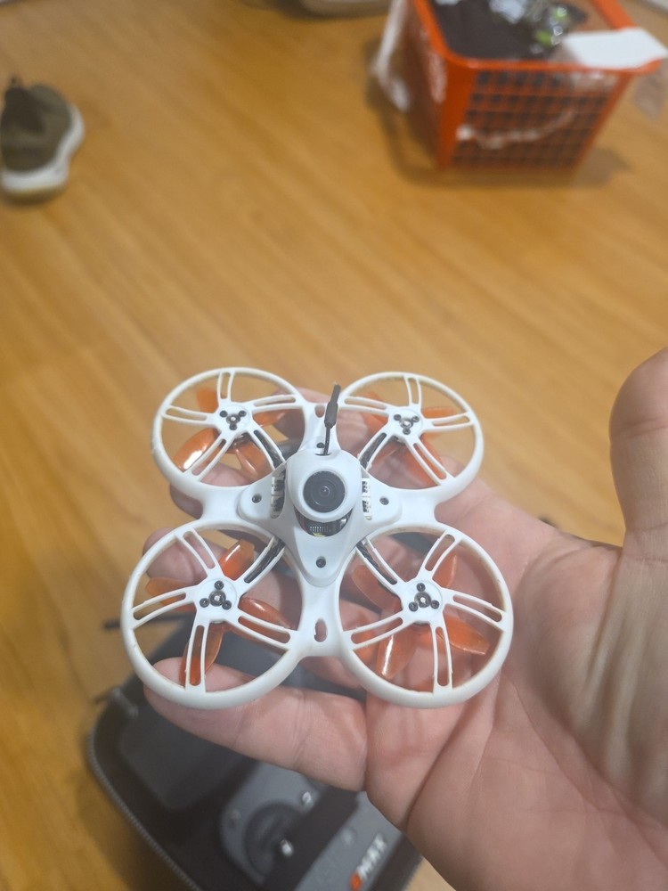 Tiny Hawk 3 W/RUNCAM THUMBCAM