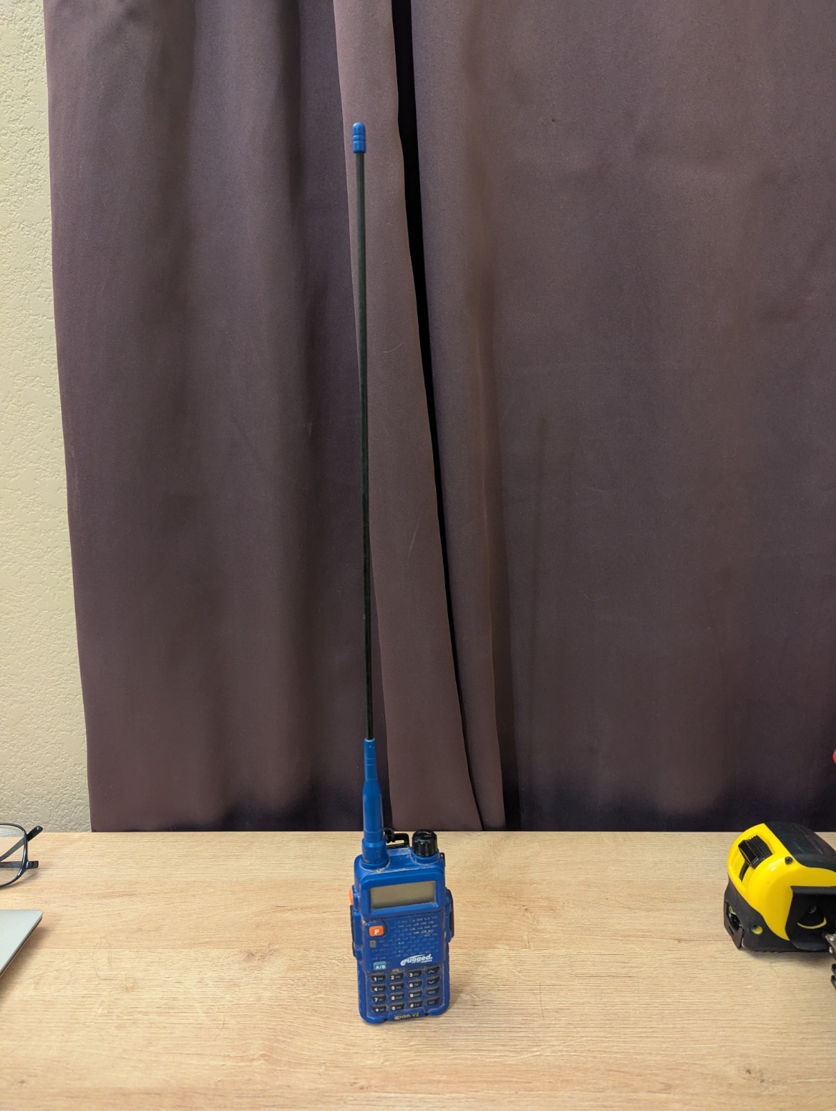 Rugged Radios / Baofeng RH5R-V2 handheld radio with 15 inch antenna TESTED