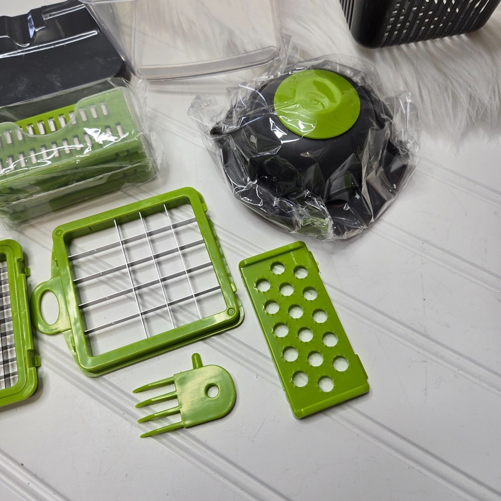 Vegetable Chopper - Multifunctional 10 Piece - Dice Shred Slice - New In Box