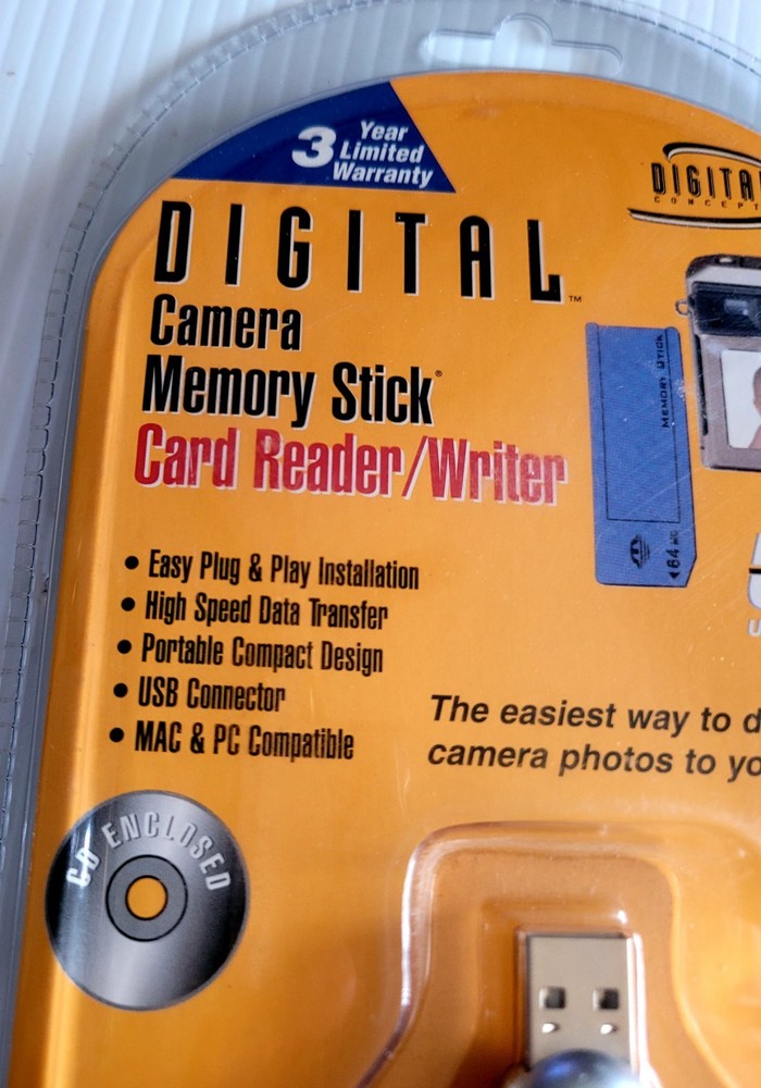 Digital Conepts CR30 Camera Memory Stick Card Reader / Writer USB