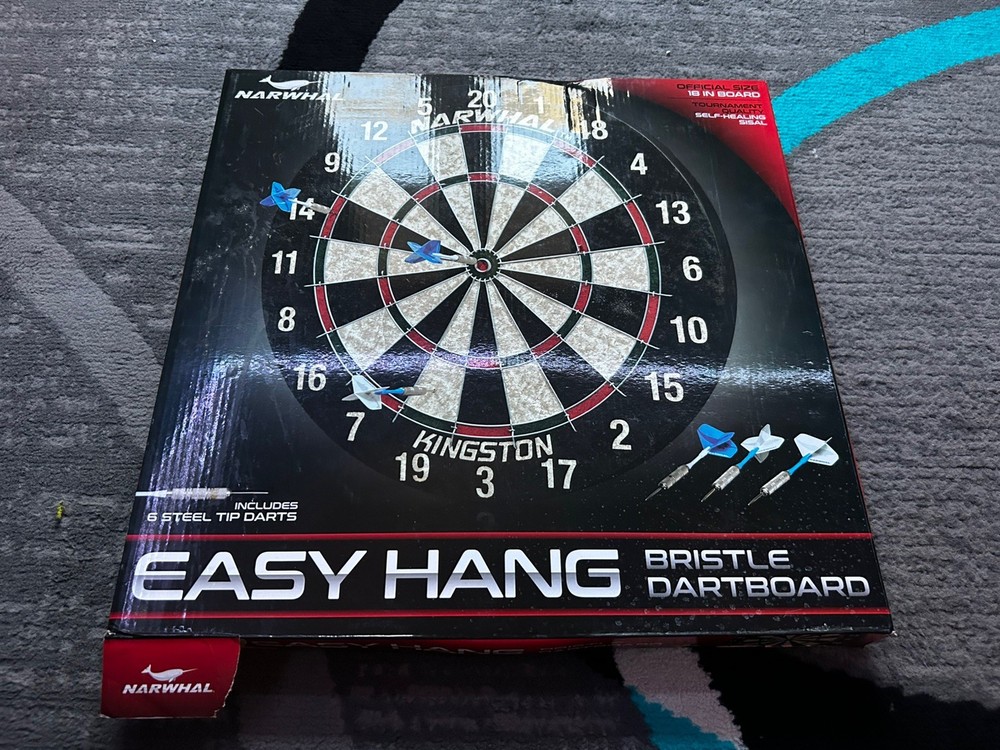 Easy Hang Dart Board