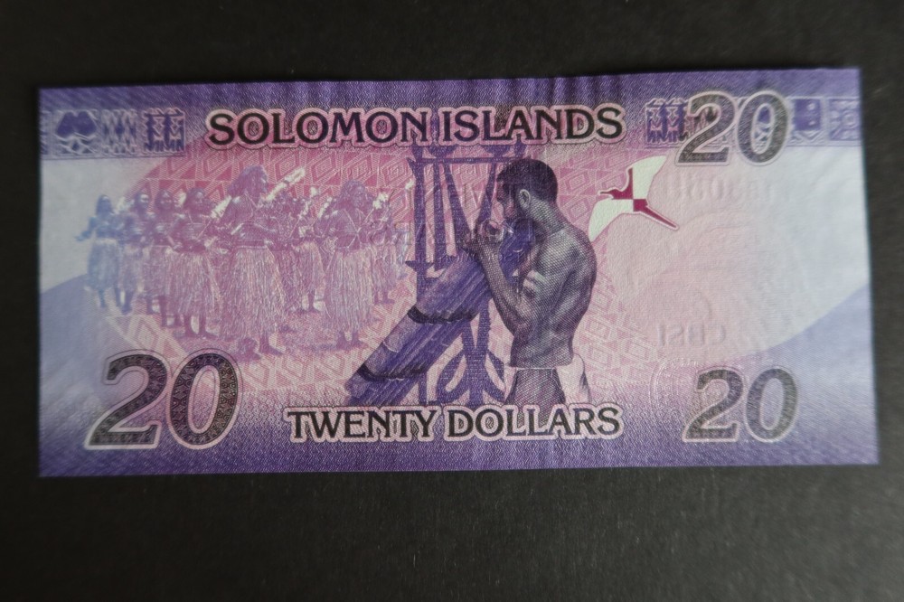 SOLOMON ISLANDS 2013-18 ISSUE, $20, A/1 183055, P34 - UNCIRCULATED