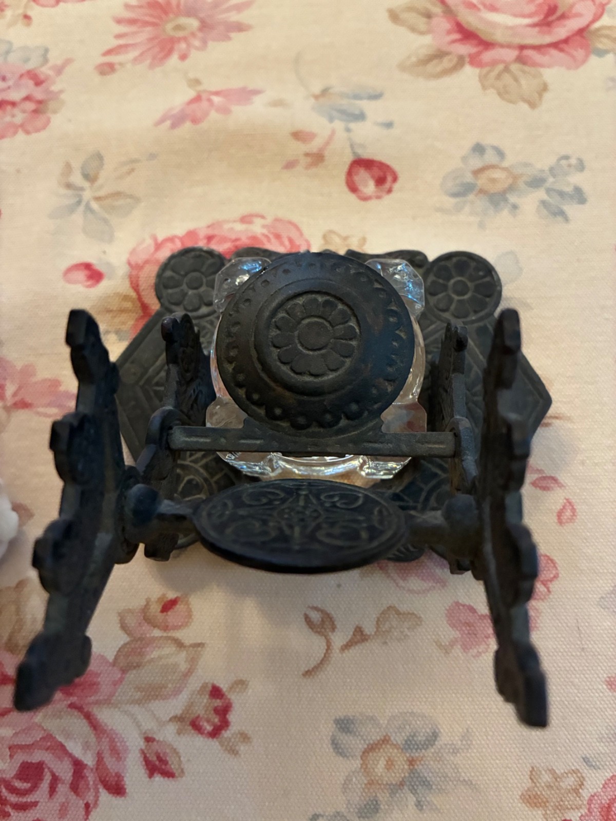 Antique Art Nouveau Judd Inkwell Pen Holder Cast Iron Nov. 25 1879