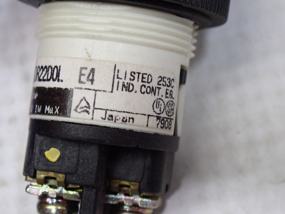Fuji Electric DR22DOL Green Pilot Light/ Indicator NEW