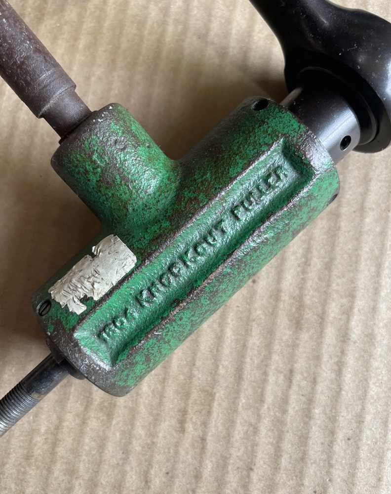 Greenlee 1804 Ratchet Knockout Puller