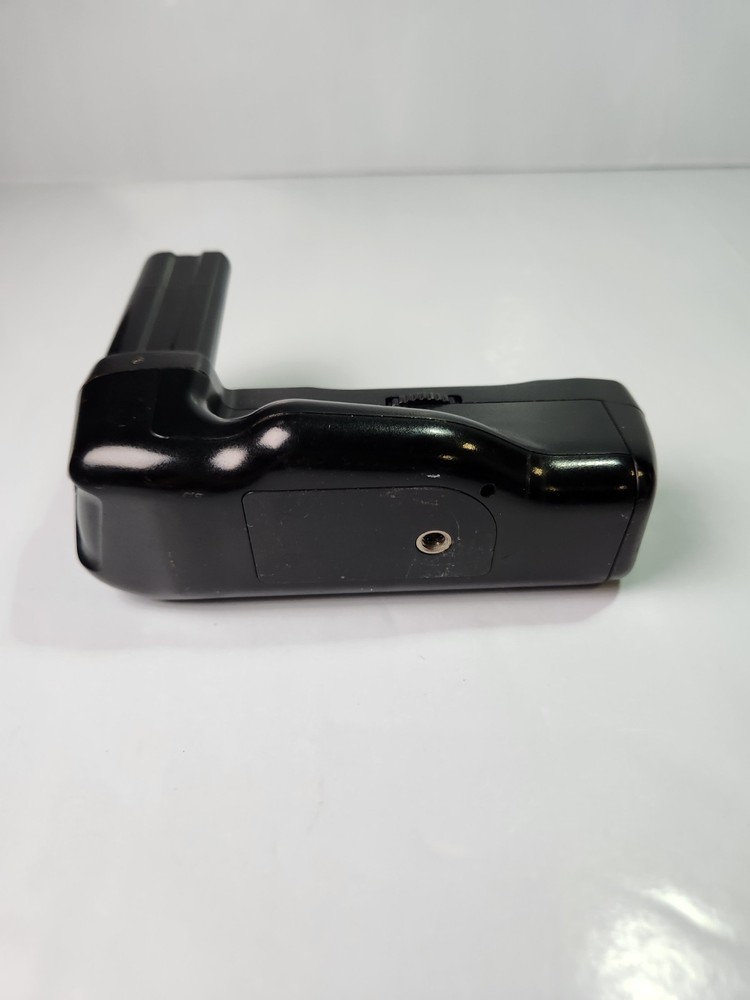 Nikon MB-10 Battery Grip MB-10