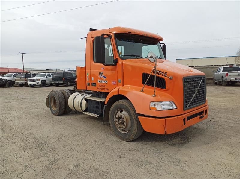 Volvo VN Frame Step 5"X36" (10957460