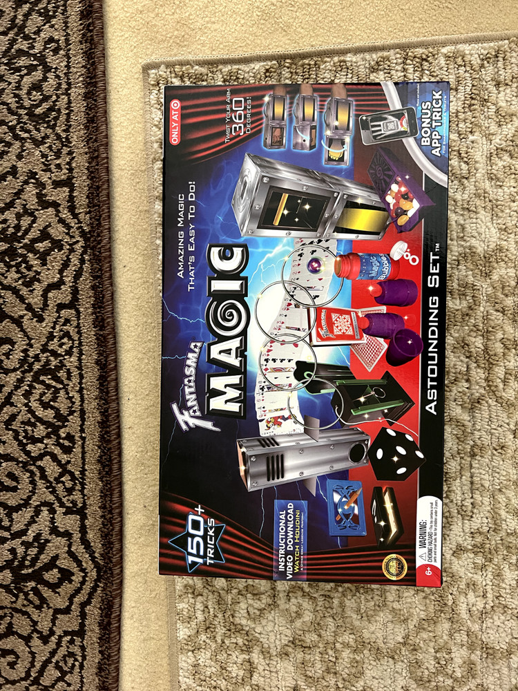 Fantasma Astounding Magic Set 150+ Tricks Complete W/Instructions & DVD