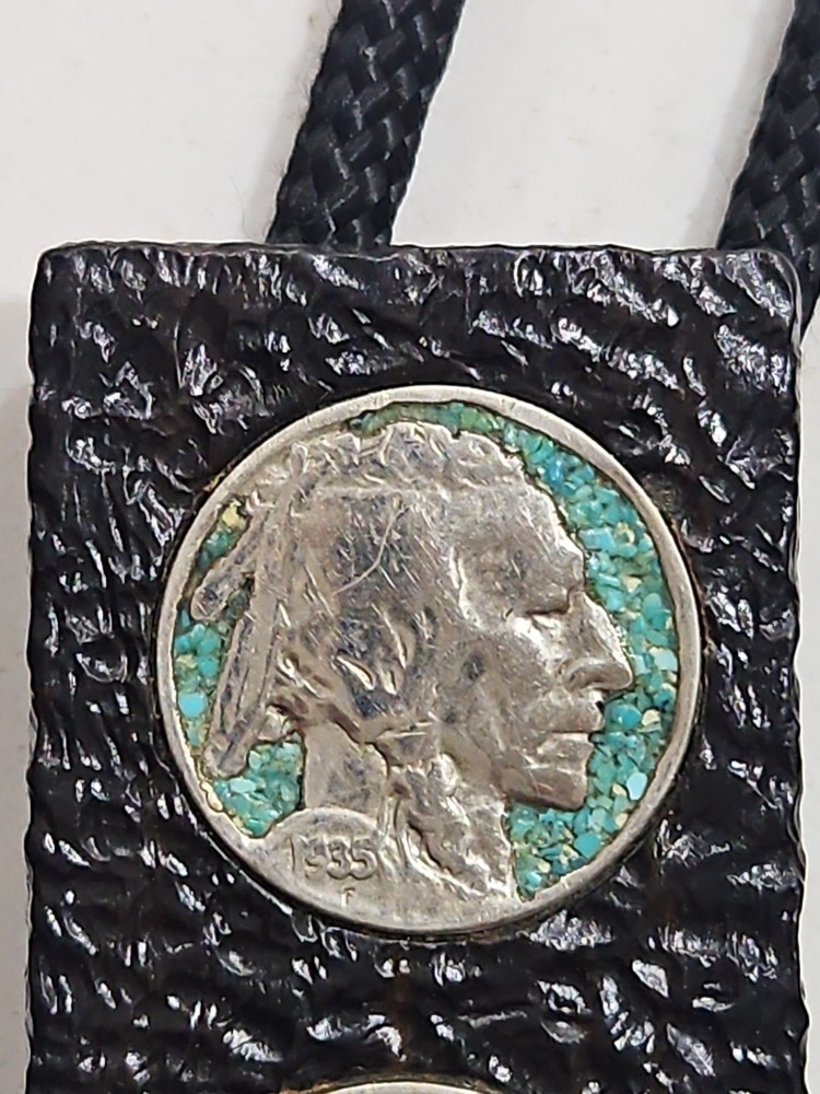 Vintage Buffalo Head Nickle Ebony Wood Bolo Tie