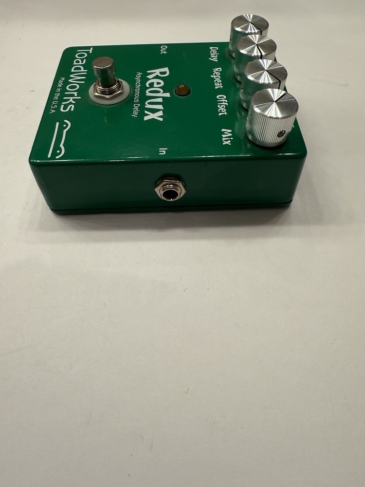 Toadworks Redux Asynchronous Digital Delay Echo Rare Guitar Effect Pedal