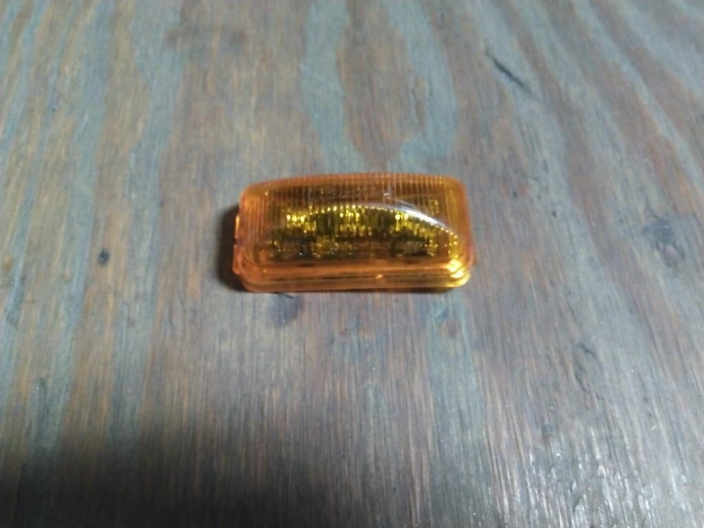 Replaces UNIVERSAL ALL INTERIOR CAB LIGHT ,  GA