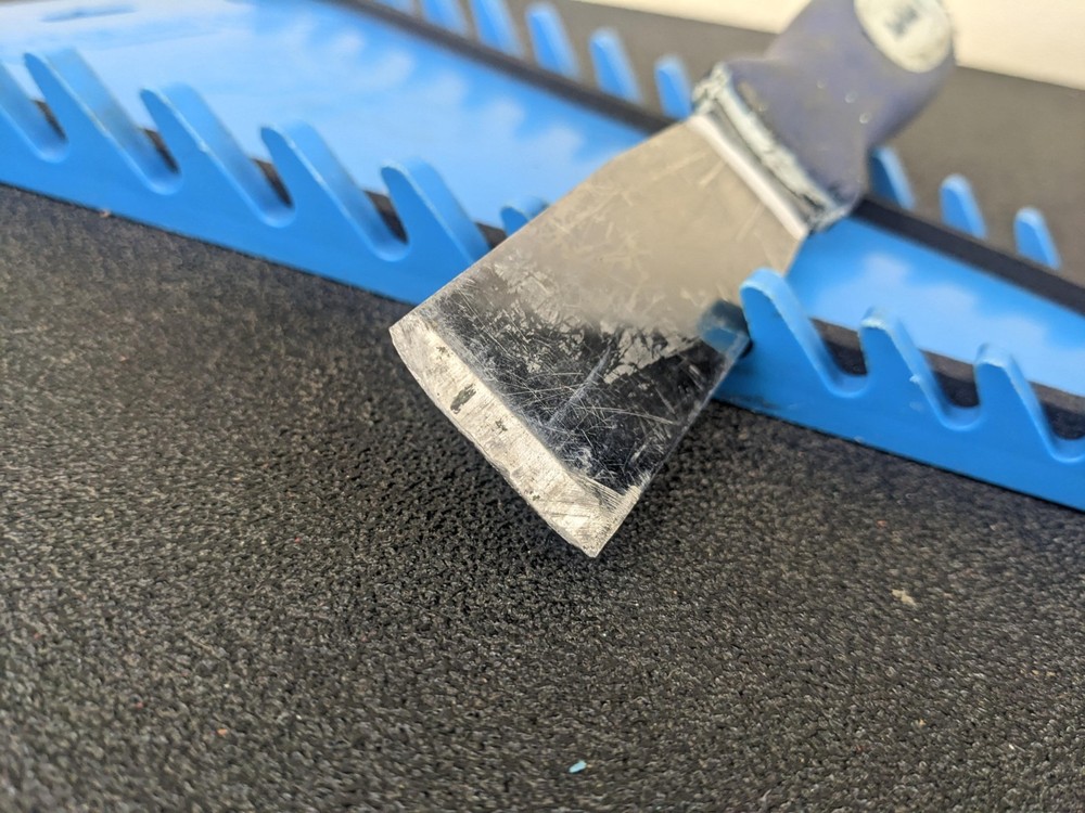#bl616 Blue-Point Tools Soft Grip Flexible Straight Putty Knife / Scraper PK52A