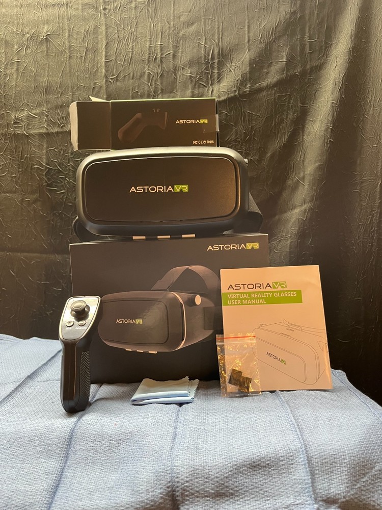 Astoria Virtual Reality Headset For Android And iOS With Remote